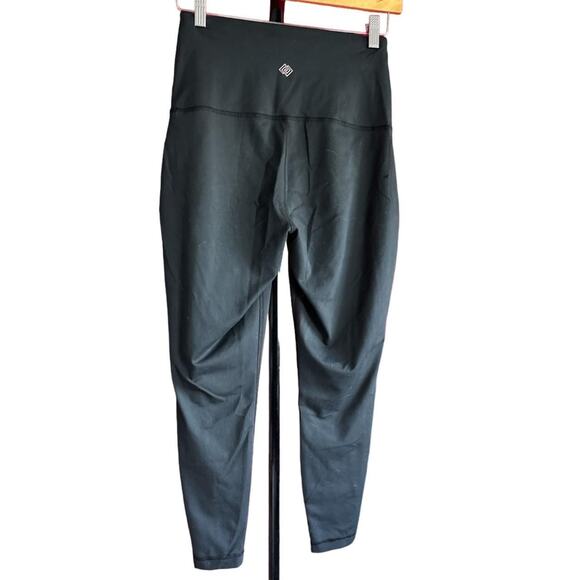 Womens Pants Size Medium Black Workout Athletic Yoga Casual Weekend Outings - Picture 3 of 6